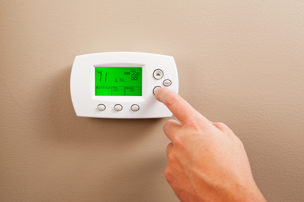 Thermostat Settings Myth: Setting It Lower Will Cool Faster