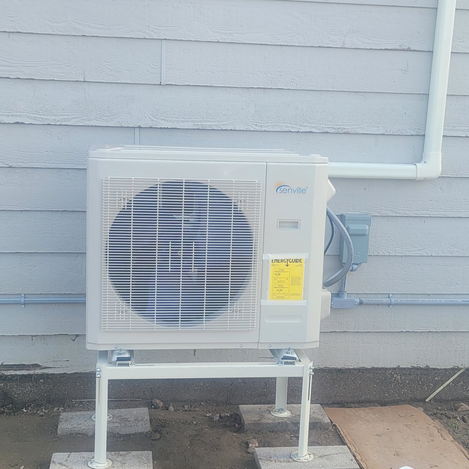 Outdoor Senville Ductless Heat Pump