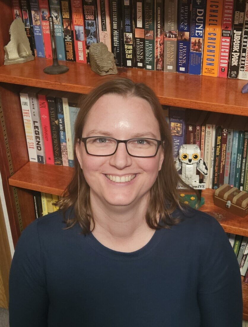 Stephanie has a home library that she loves!